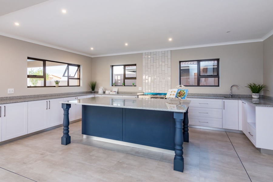 4 Bedroom Property for Sale in Club Milos Estate Free State